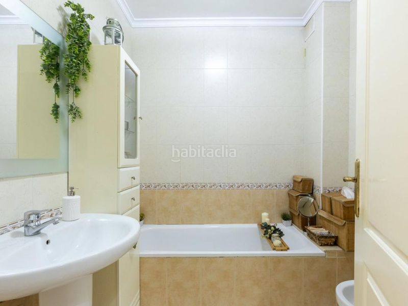 Foto e4d1de72-73e4-488f-b522-a048783d3893. Casa adossada amb calefacció aparcament piscina a Dénia