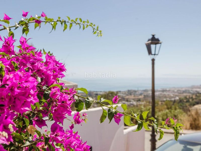 Foto 90780ec3-7305-4214-8c68-56dbdc0c6bd2. Casa adossada amb calefacció aparcament piscina a Marbella