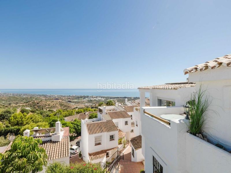 Foto b9ec0846-736d-45e2-a188-0fdbcf22bf74. Casa adossada amb calefacció aparcament piscina a Marbella