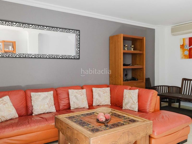 Foto c059db7f-9366-4964-8a16-02b3981df325. Casa adossada amb calefacció aparcament piscina a Marbella