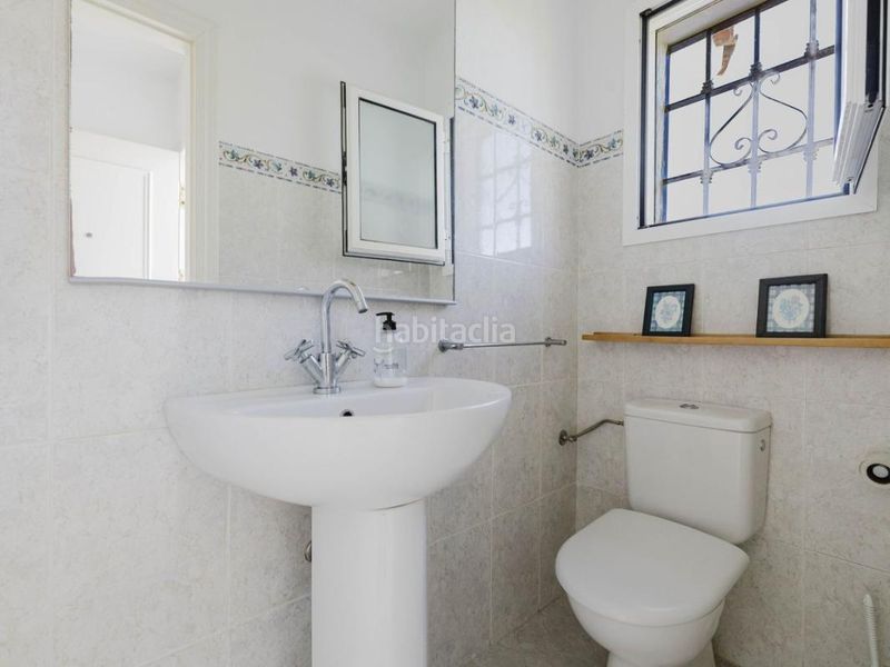 Foto f7451ac7-1c1e-4452-a27d-b7c8115f2c30. Casa adossada amb calefacció aparcament piscina a Marbella