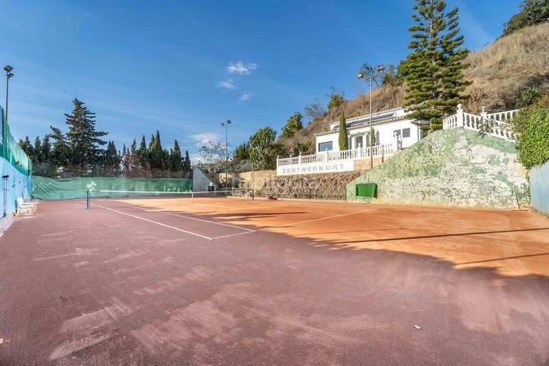 Foto b729a1fb-b1e1-4ffc-a11a-c52cc2d78761. Casa amb calefacció aparcament piscina a Urbanización Santa Rosa Torrox