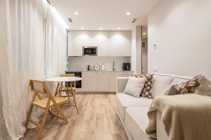 Foto 15b1d6fe-cbb8-40c8-8a5e-615d46bb5a7c. Pis amb calefacció a Recoletos Madrid