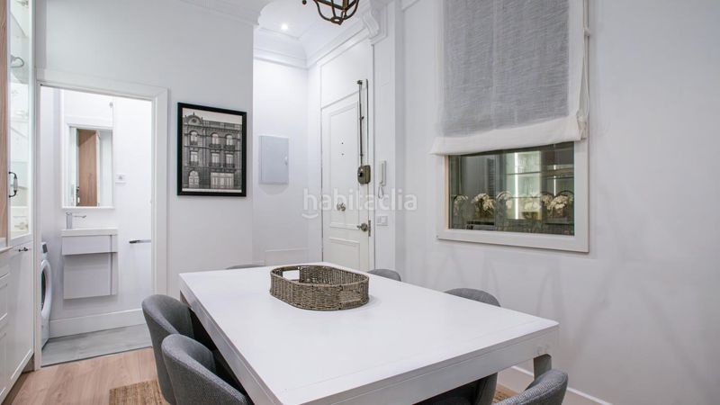 Foto bcf2acec-4b3e-40d2-a7d4-1def39136803. Piso en Justicia-Chueca Madrid