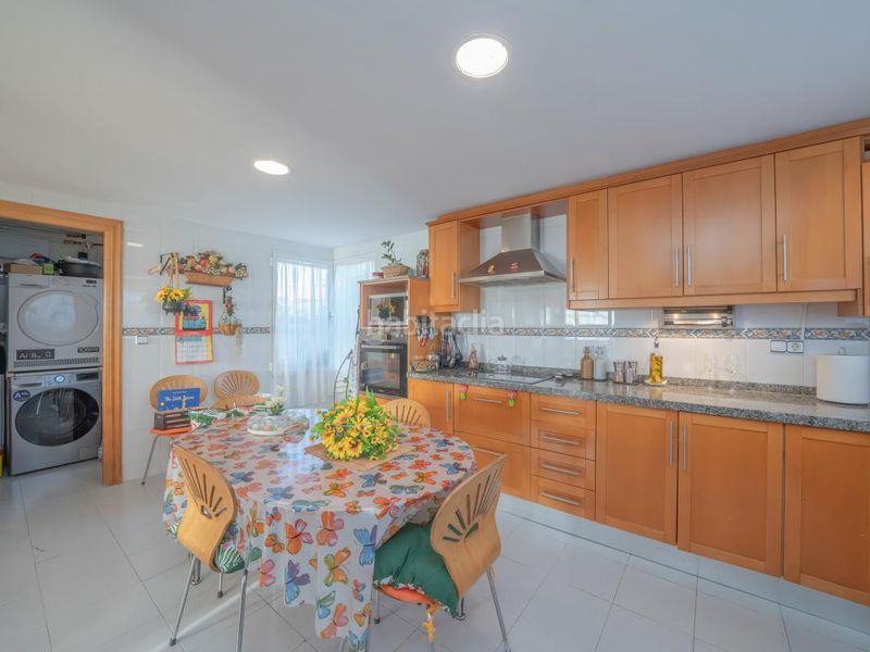 Foto 9518100b-5402-4c0a-9f47-e11168c036a8. Xalet amb calefacció aparcament piscina a Valle del Sol Mutxamel