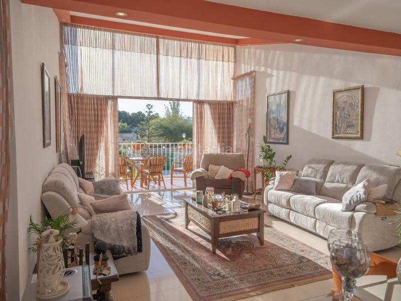 Foto a480515f-8b1c-44e2-8744-254d1dee9811. Xalet amb calefacció aparcament piscina a Valle del Sol Mutxamel