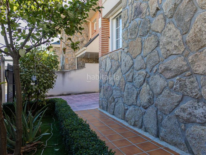 Foto 9cb3b1eb-6006-4637-9ef3-fd986c125463. Casa adossada amb calefacció aparcament piscina a Illescas