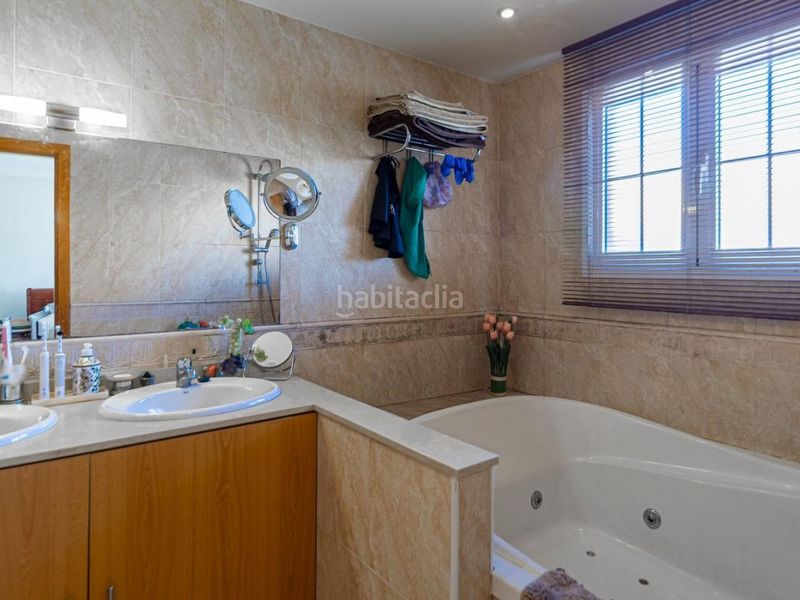 Foto fe6ca529-0d7b-48ac-9fef-ddb95f6bd052. Casa adossada amb calefacció aparcament piscina a Illescas