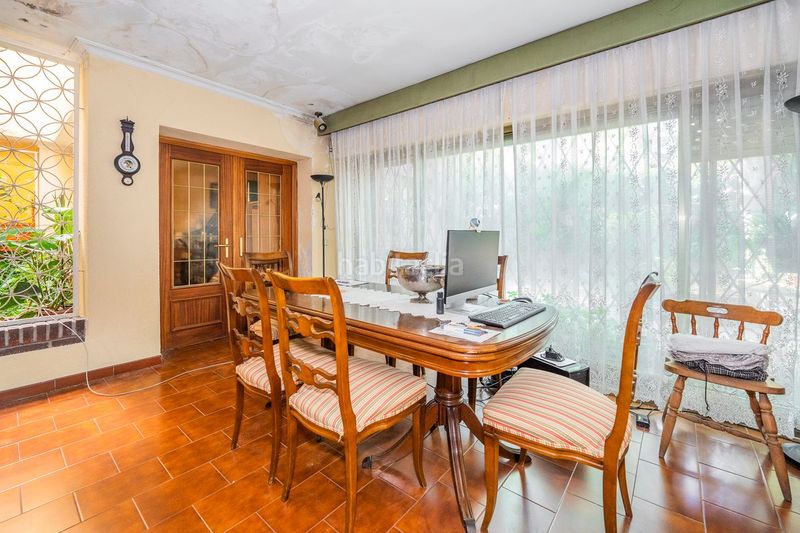Foto 9d637886-d892-45b3-8247-98d6fb7b6006. Casa amb calefacció aparcament a Peñagrande Madrid