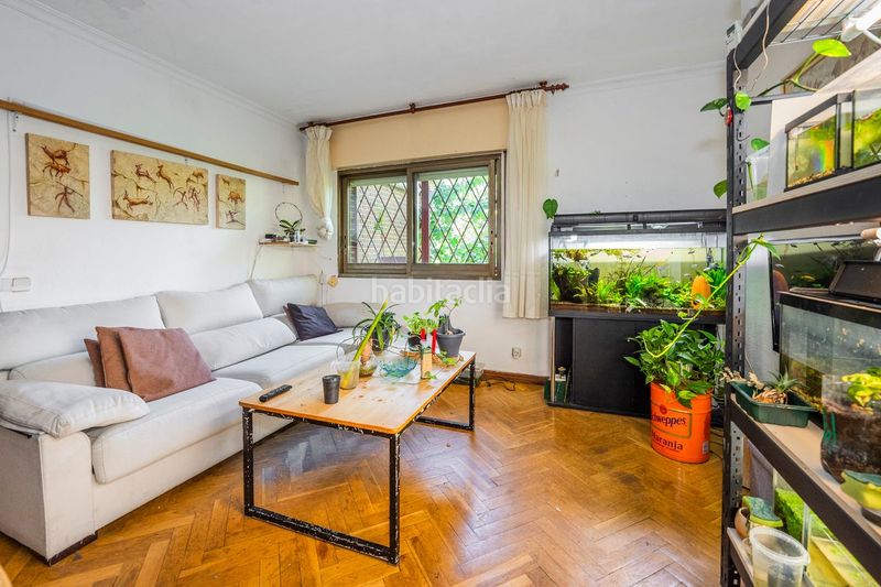 Foto b10d76c8-7a85-4375-a7e3-571064d4b200. Casa amb calefacció aparcament a Peñagrande Madrid