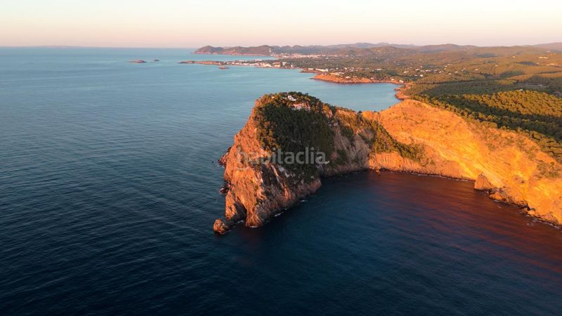Foto 590bc4aa-6910-4900-b54c-f06c6639cce0. Casa amb calefacció aparcament piscina a Sant Carles Santa Eulària