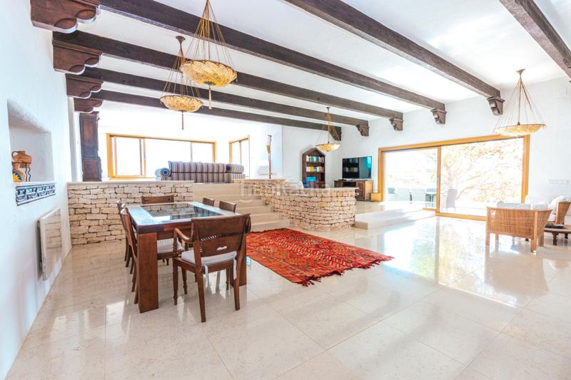 Foto c62209d6-c67c-42a3-9fcd-b579bfb71f29. Casa amb calefacció aparcament piscina a Sant Carles Santa Eulària