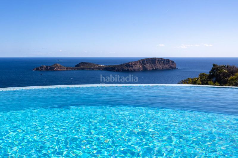 Foto d9b1008e-9a83-4886-9213-eb18926267b2. Casa amb calefacció aparcament piscina a Sant Carles Santa Eulària