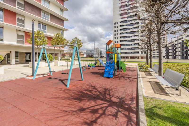 Foto 0d23e7e6-39c7-4104-a781-eade217166c7. Àtic amb calefacció aparcament piscina a Virgen del Cortijo-Manoteras Madrid
