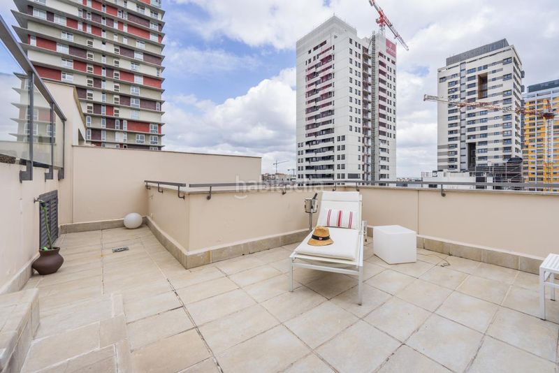 Foto 26e1be57-f778-4222-959d-107c484bbb6e. Àtic amb calefacció aparcament piscina a Virgen del Cortijo-Manoteras Madrid