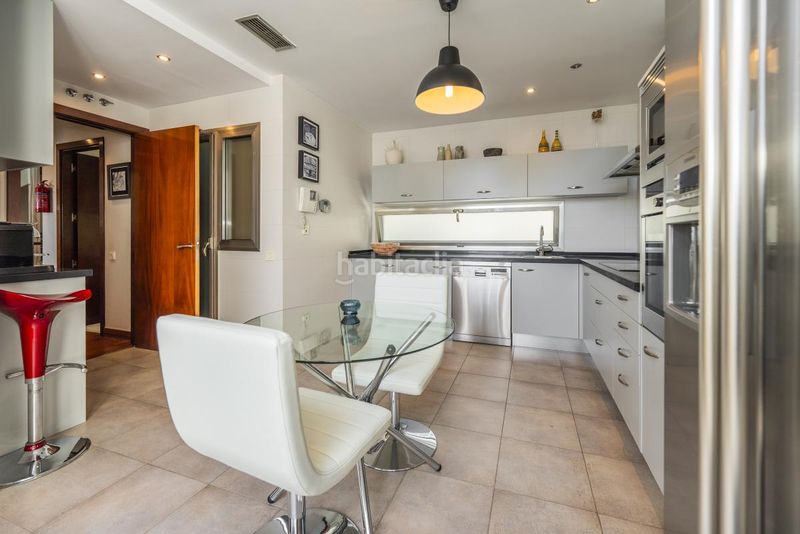 Foto 31aea3ff-587b-4a65-9d3f-b5ffb3febe8d. Àtic amb calefacció aparcament piscina a Virgen del Cortijo-Manoteras Madrid