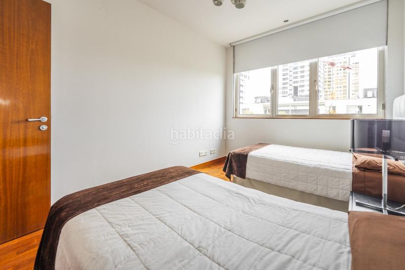 Foto a21eba1a-c5e3-4914-b54e-2a6e08d3ab29. Àtic amb calefacció aparcament piscina a Virgen del Cortijo-Manoteras Madrid