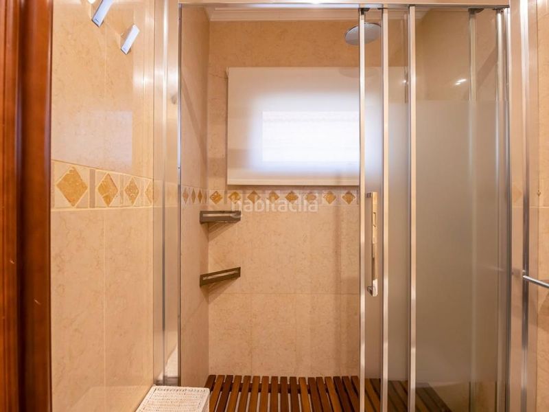 Foto cfafd978-c7d2-4d1d-95b0-870c2730fc81. Casa adossada amb calefacció aparcament piscina a Madrid