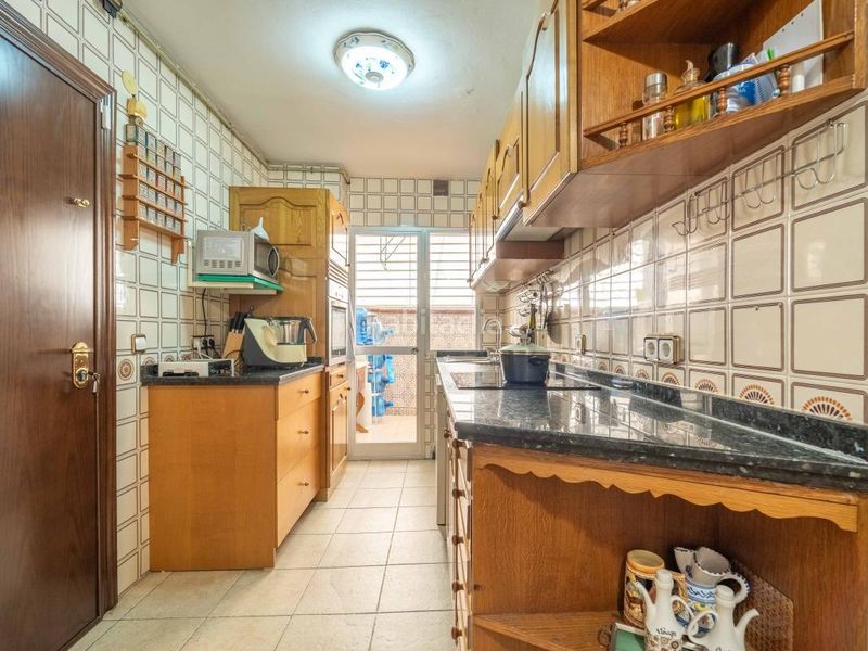 Foto 82bfcda7-56d4-4cf2-aa8c-ff7edb02f4ea. Piso en Limonar Málaga