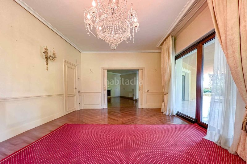 Foto 35174475-dd51-4f86-ac4f-69229608fc85. Chalet en Aravaca Madrid