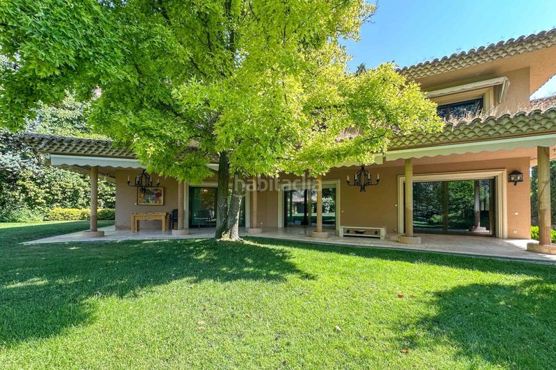 Foto b258815b-bc05-4fed-9bcc-78d0f88cdd42. Chalet en Aravaca Madrid