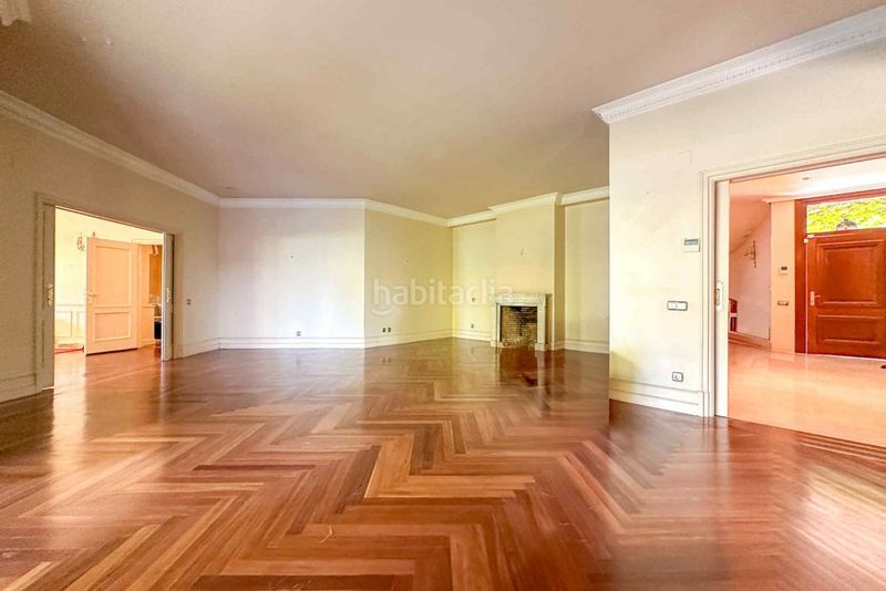 Foto b82fc2b8-59fe-447e-872e-d150eb883456. Chalet en Aravaca Madrid