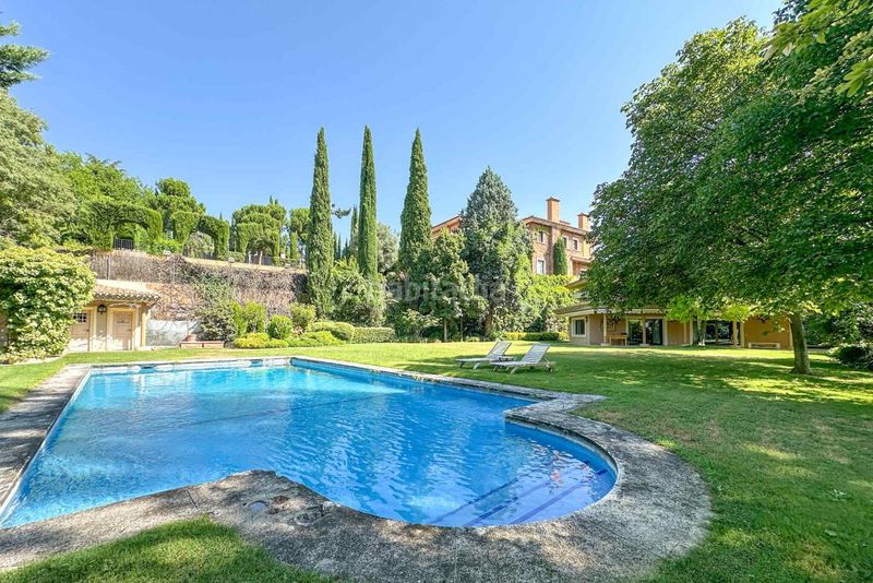Foto f99f0786-b345-4b85-945c-a094c4c94f6d. Chalet en Aravaca Madrid