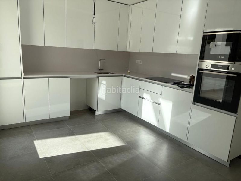 Foto 323b381b-bc61-41d3-b305-88edc1d972c1. Àtic amb calefacció aparcament piscina a Limonar Málaga