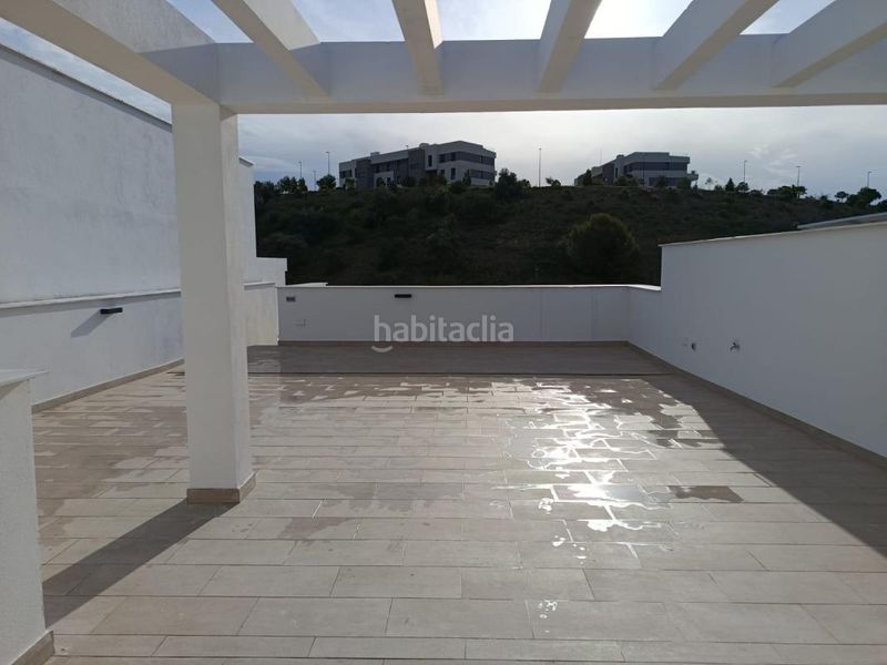 Foto 6344a98d-5da9-4714-a673-be5e00fd3488. Àtic amb calefacció aparcament piscina a Limonar Málaga