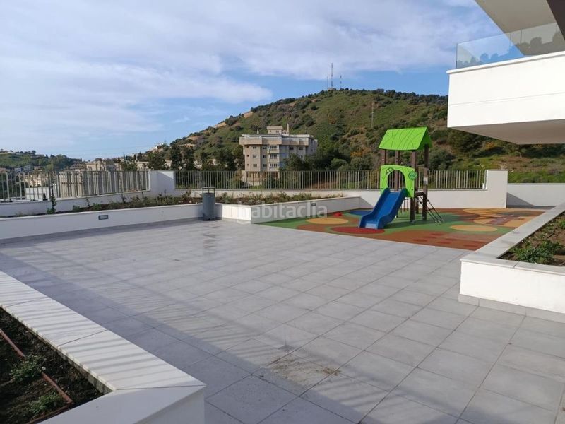 Foto 6b05d92a-8313-4d41-84c1-1728a356f496. Àtic amb calefacció aparcament piscina a Limonar Málaga