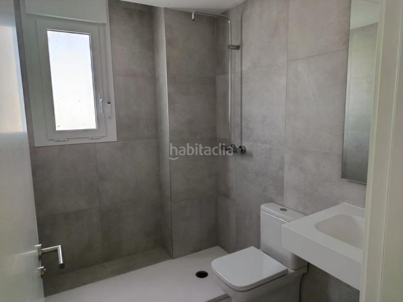 Foto 85b4f62b-d1ae-4a32-97e1-e1dc1f930f46. Àtic amb calefacció aparcament piscina a Limonar Málaga