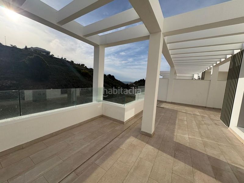 Foto c2c2f201-2b46-4095-96ae-34bd8acd47e9. Àtic amb calefacció aparcament piscina a Limonar Málaga