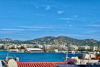 Etagenwohnung in Carrer de la Mare de Déu