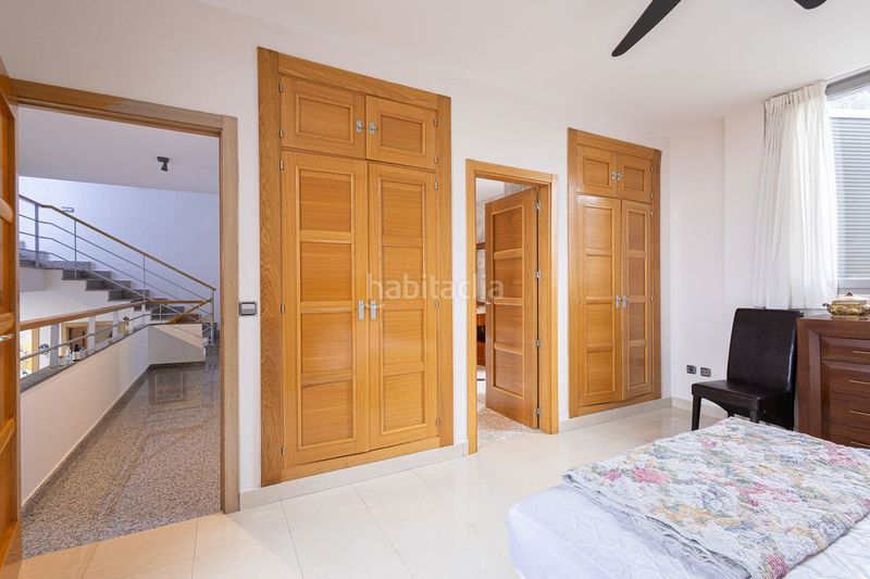 Foto fb5789c6-09e1-4e92-991b-b27eecc47767. Chalet mit heizung parking in Olías del Rey