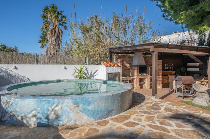 Foto a26acbbd-0e4c-478c-b26f-6514df43e740. Xalet amb calefacció aparcament piscina a Les Bassetes - El Marjal Dénia