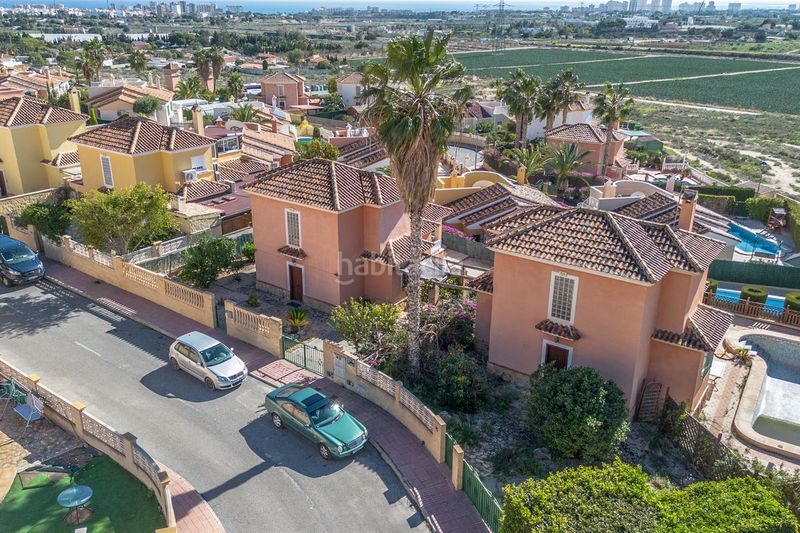 Foto 190732ff-0117-4054-8de0-4b896a0141cd. Casa en Bonalba-Cotoveta Mutxamel
