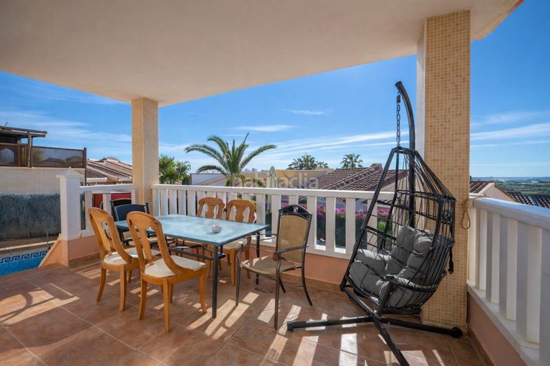 Foto f0cea75c-d346-4b36-8ffe-f3d0af58beb2. Casa amb calefacció aparcament piscina a Bonalba-Cotoveta Mutxamel