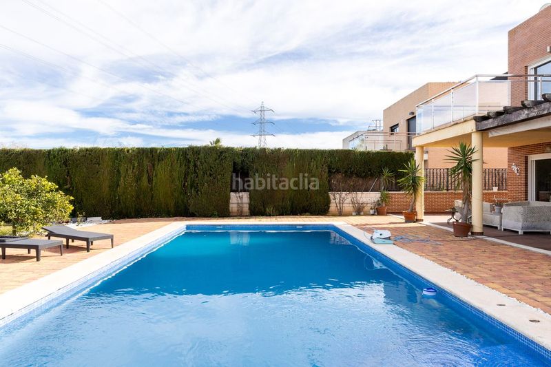 Foto 284f7f45-ac94-495b-8306-2fdcd9b54bbd. Casa amb calefacció aparcament piscina a Torre en Conill-Cumbres de San Antonio Bétera