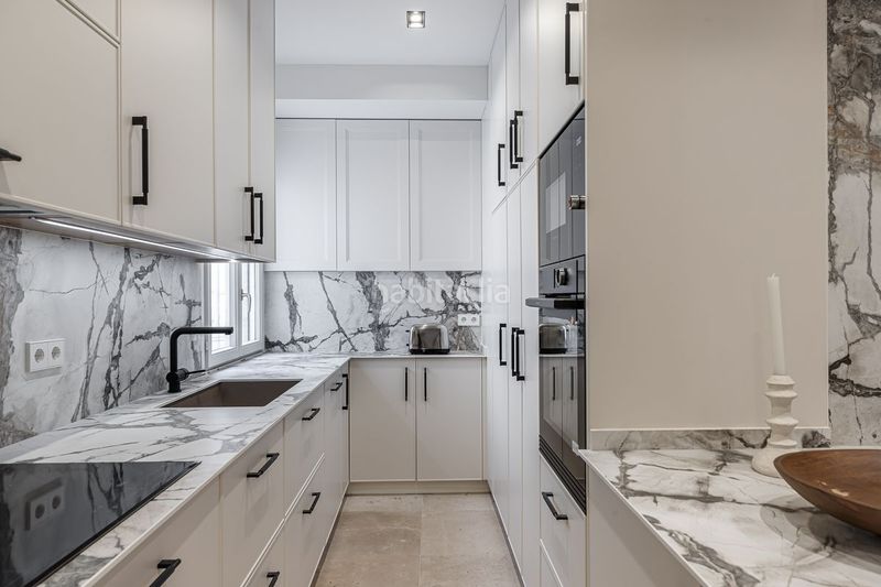 Foto be52def9-2d8e-42ff-9983-949b50871096. Piso en Palacio Madrid