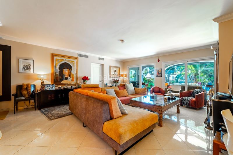 Foto da1f809d-54ca-423c-9b7a-e00520e5f994. Casa amb calefacció aparcament piscina a Las Chapas - Alicate Playa Marbella