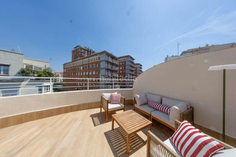 Foto a66d8eb0-4805-46ae-9fb7-3987fbb10285. Ático en Lista Madrid