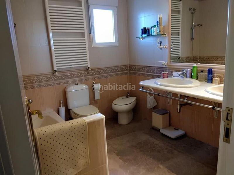 Foto 47c6abc9-ba6e-4c3e-ba1a-f521709b5aa4. Edificio en Guardamar