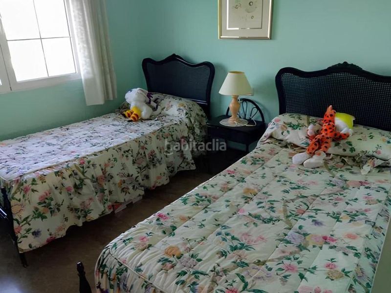 Foto b723fc7f-306b-4f4d-a316-573eaa45c4e6. Edificio en Guardamar