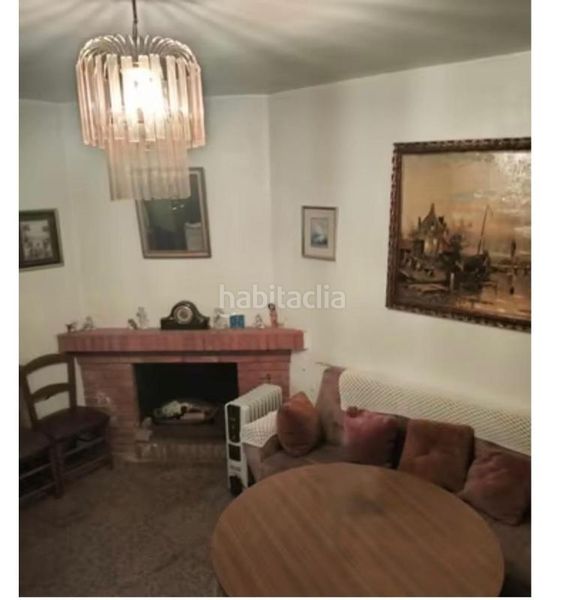 Foto cdf6ea29-bb79-47c4-9556-b55ae0bb3bde. Casa adossada amb calefacció a Munera