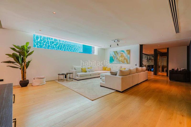 Foto 0d5e14f0-bbee-4cde-86e3-427236d671f7. Casa amb calefacció aparcament piscina a Nagüeles Alto Marbella