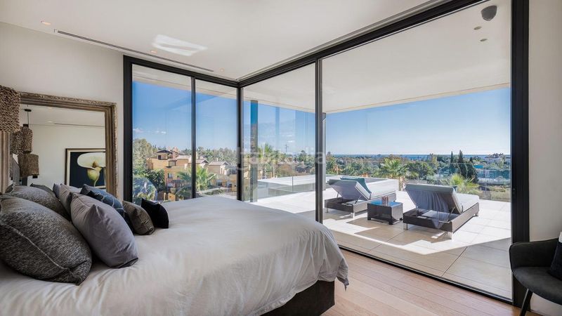 Foto 171fbb79-a98b-4915-b676-3f0e462927fd. Casa amb calefacció aparcament piscina a Nagüeles Alto Marbella