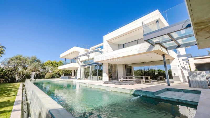 Foto 4ad600e8-c368-4e71-9642-d1bdab11b809. Casa amb calefacció aparcament piscina a Nagüeles Alto Marbella