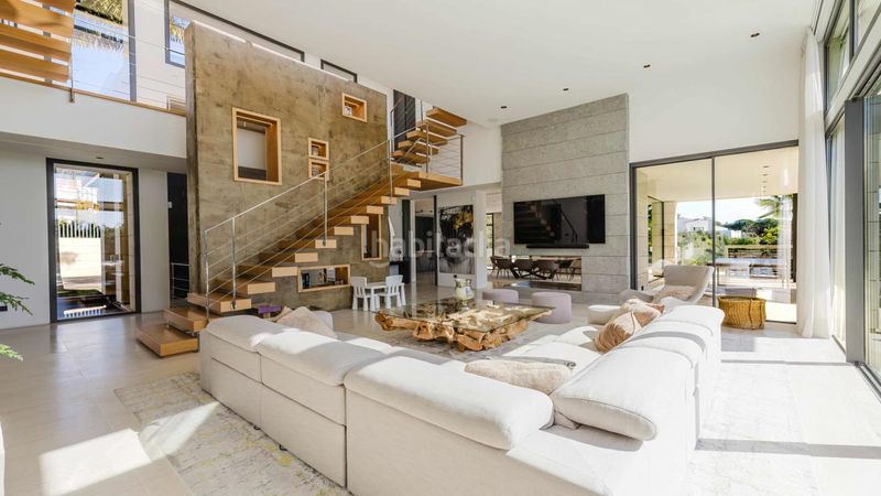 Foto 6946b004-1717-4380-a3e4-ecae6a218b26. Casa amb calefacció aparcament piscina a Nagüeles Alto Marbella