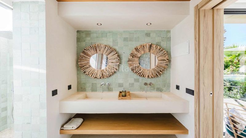 Foto 9a220e1f-9cf0-455e-b375-0ce98f59ac0f. Casa amb calefacció aparcament piscina a Nagüeles Alto Marbella