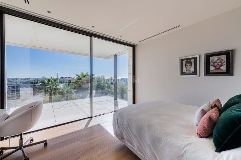 Foto cb032c74-ebff-4e13-b112-938a90756b32. Casa amb calefacció aparcament piscina a Nagüeles Alto Marbella